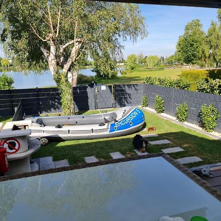 Ferienhaus Am See Hungen Kültér fotó