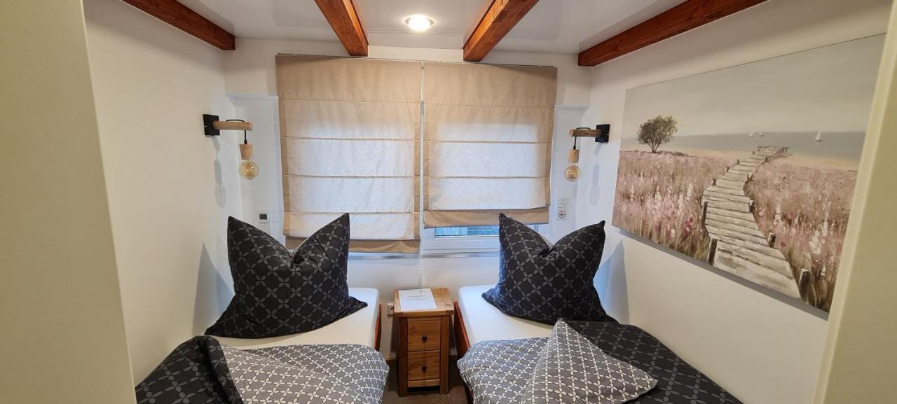 Ferienhaus Am See Hungen Kültér fotó